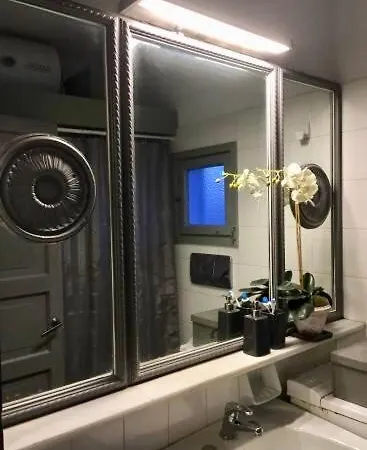 Amazing Flat With Private Beach And Swimming Pool *